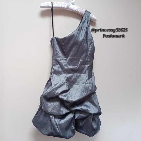 𝘝𝘛𝘎 𝗖𝘼𝗖𝗵é One Shoulder Gray Beaded Mini Bubble Cocktail Party Dress 8 - Picture 3 of 9